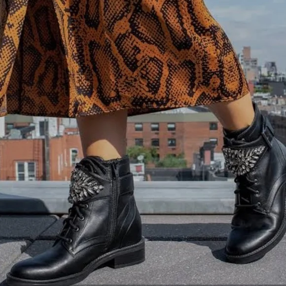 Nine West Rhinestone Embellished Ankle Black Boot Size 7 M - Picture 2 of 8